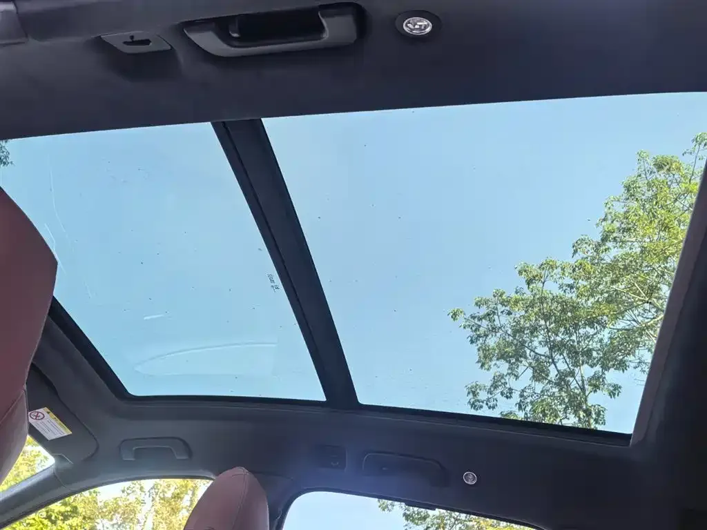 Audi SQ7 2024 из CN, фото 4