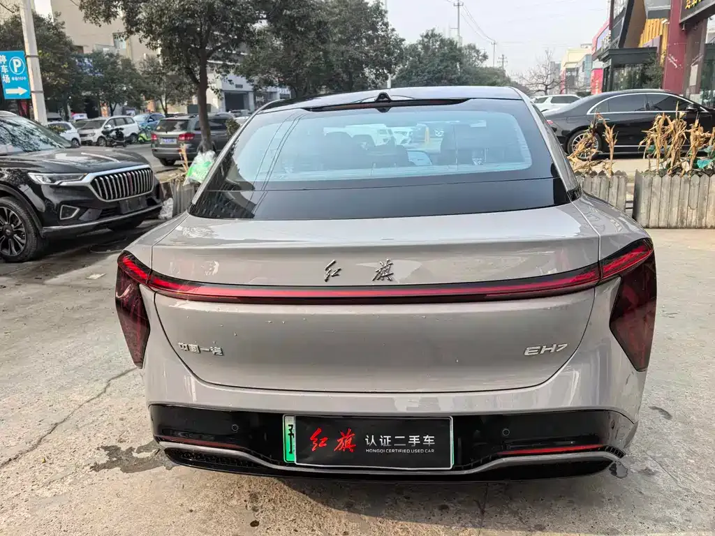 Hongqi EH7 — фото 5
