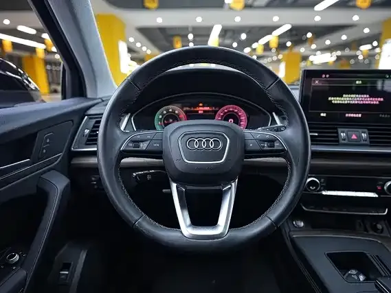 Audi Q5L — фото 2