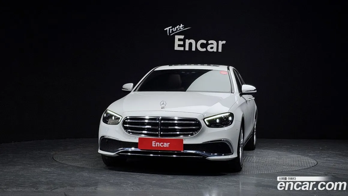 Mercedes-Benz E-Class — фото 5