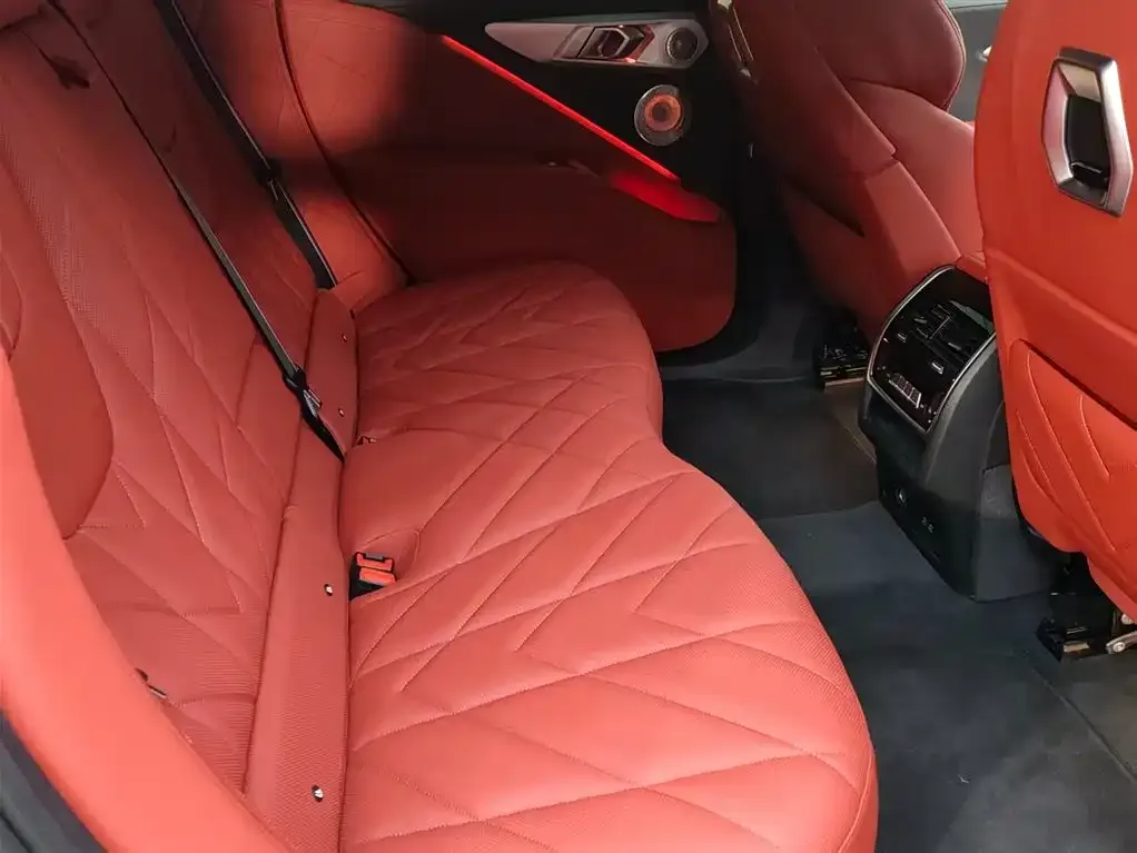 BMW XM 2024 из CN, фото 8