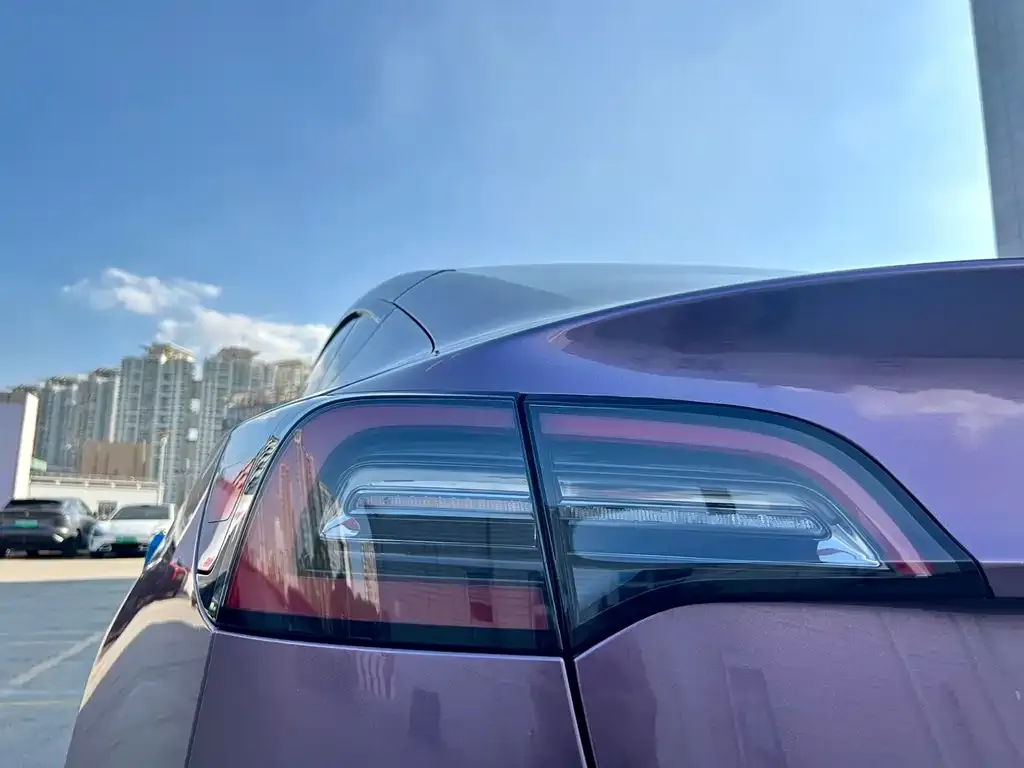 Tesla Model 3 — фото 6
