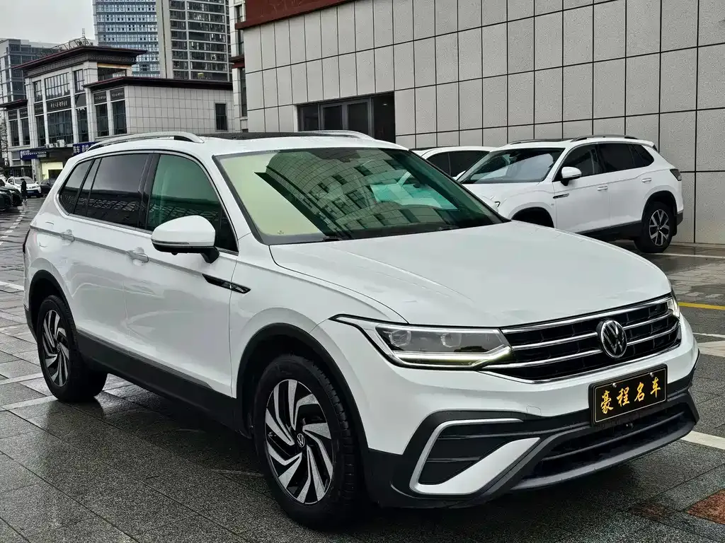 Volkswagen Tiguan L 2023 из CN, фото 9