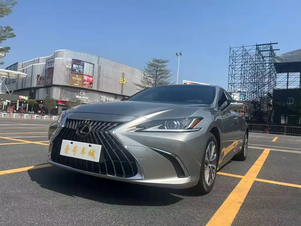 Lexus ES 2023 из CN, фото 8