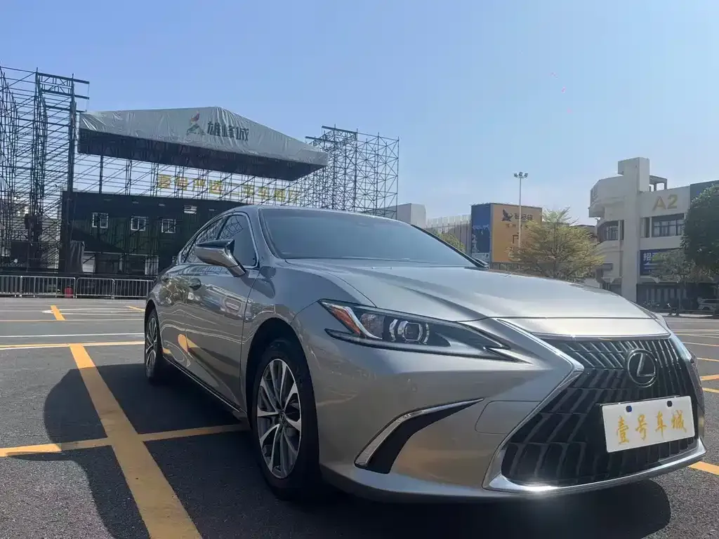 Lexus ES 2023 из CN, фото 3