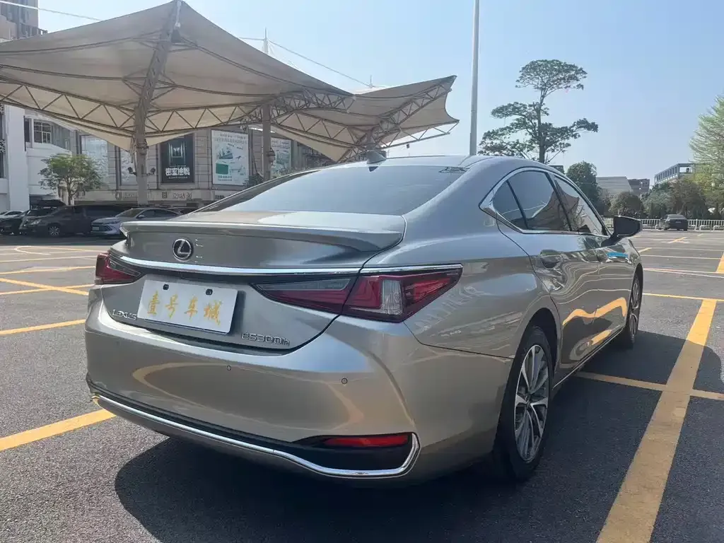 Lexus ES 2023 из CN, фото 9