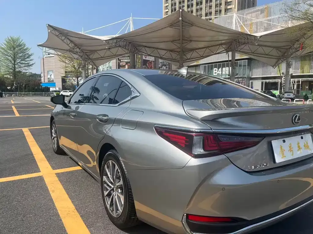 Lexus ES 2023 из CN, фото 10