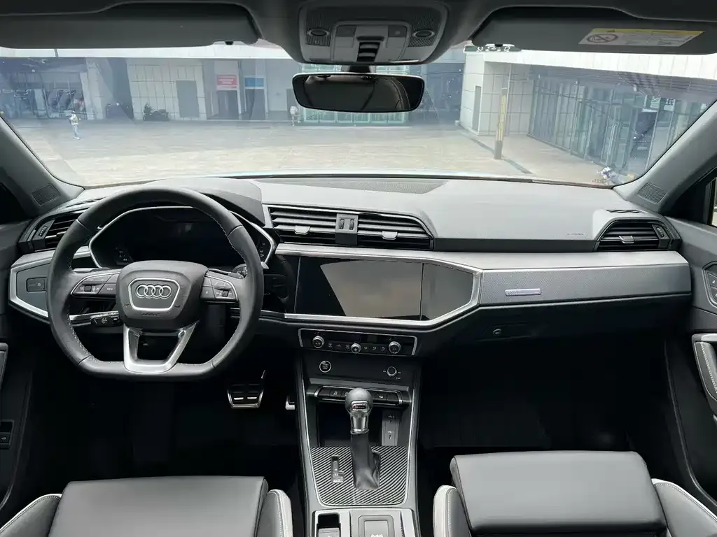 Audi Q3 2025 из CN, фото 10