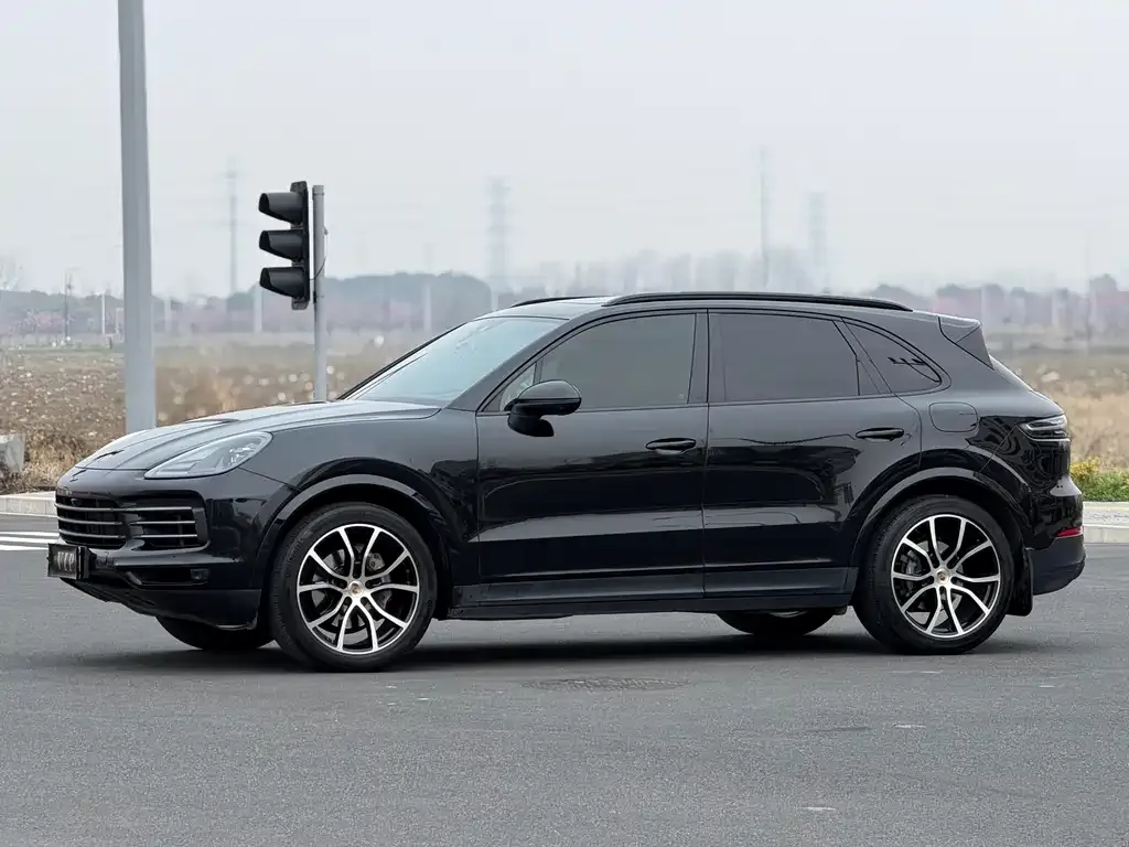 Porsche Cayenne Hybrid 2023 из CN, фото 8