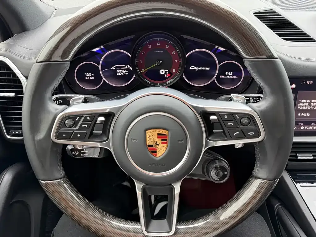 Porsche Cayenne Hybrid 2023 из CN, фото 2