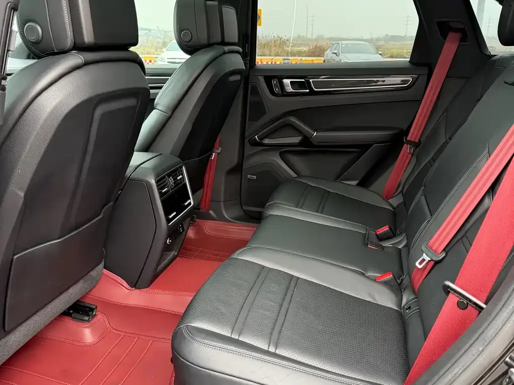 Porsche Cayenne Hybrid 2023 из CN, фото 9