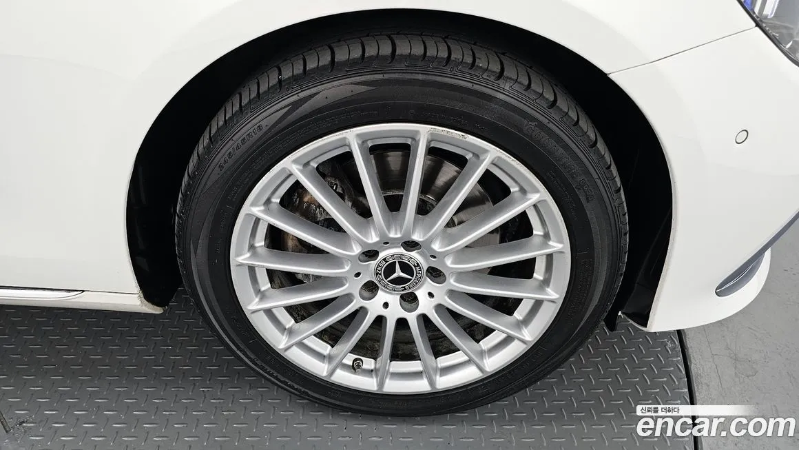 Mercedes-Benz E-Class 2022 из KR, фото 2