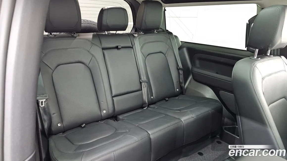 Land Rover Defender 2024 из KR, фото 9