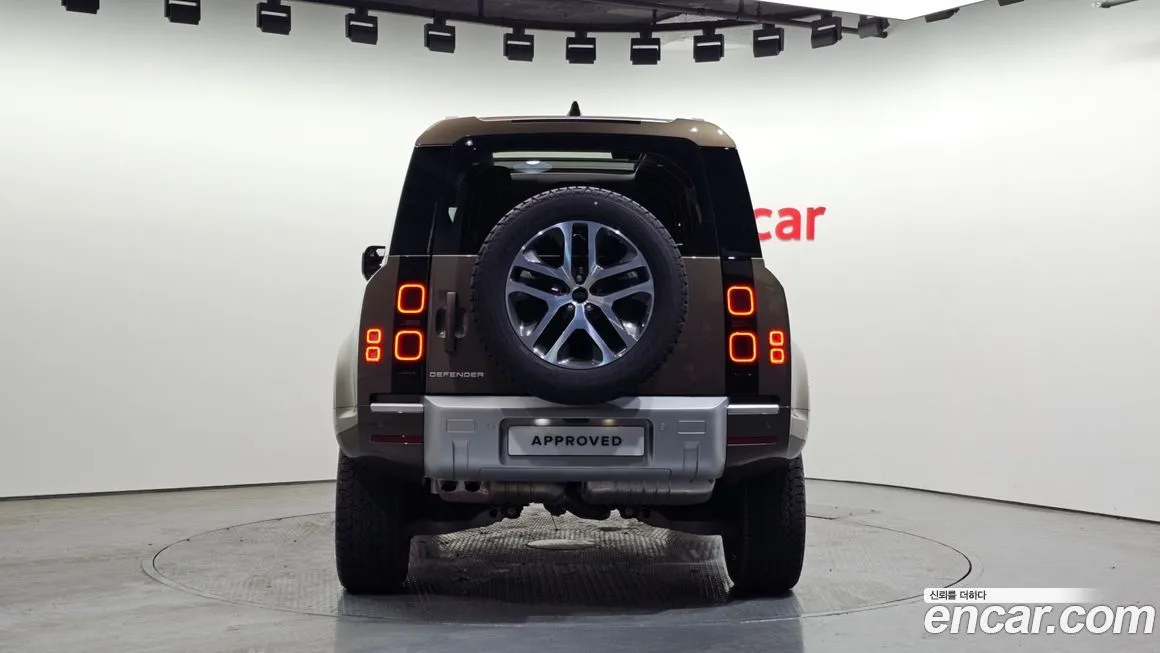 Land Rover Defender 2024 из KR, фото 2