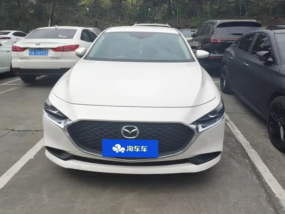 Mazda 3 Axela 2022 из CN, фото 4