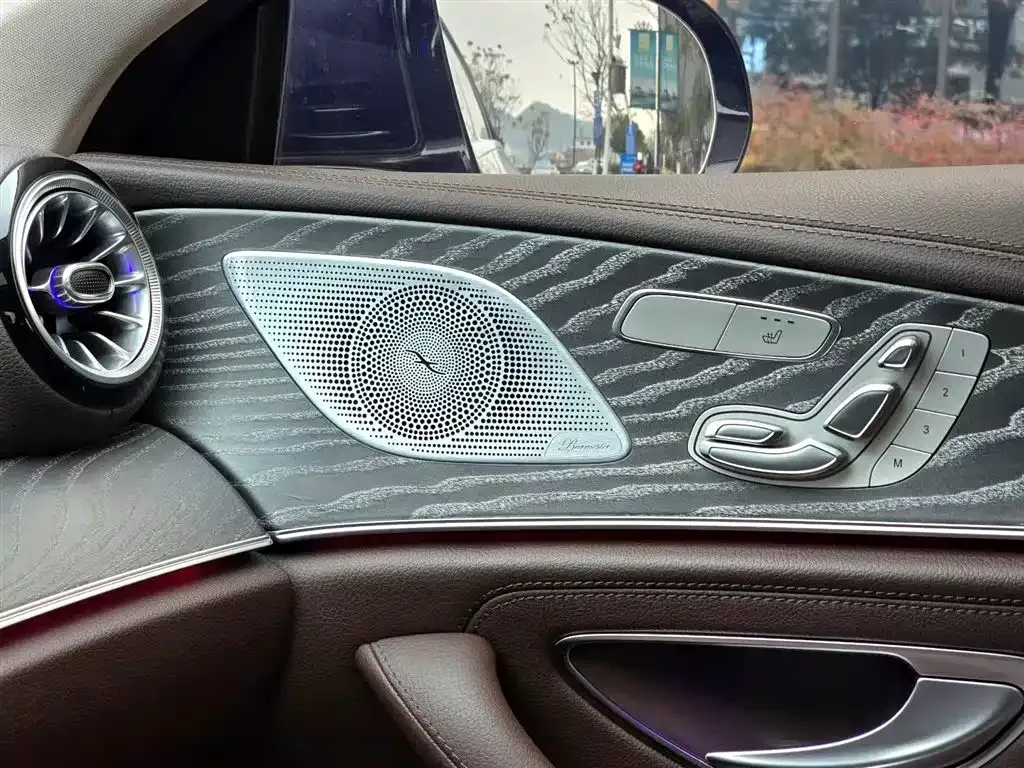 Mercedes-Benz CLS — фото 9