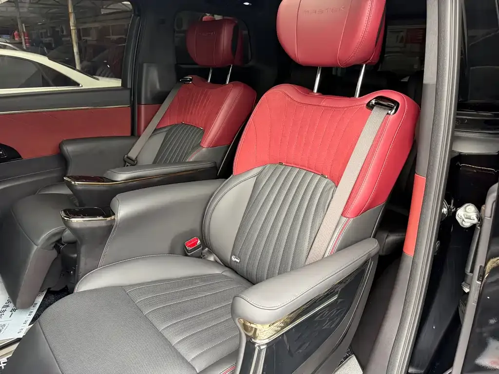 GAC Motor Trumpchi M8 — фото 3