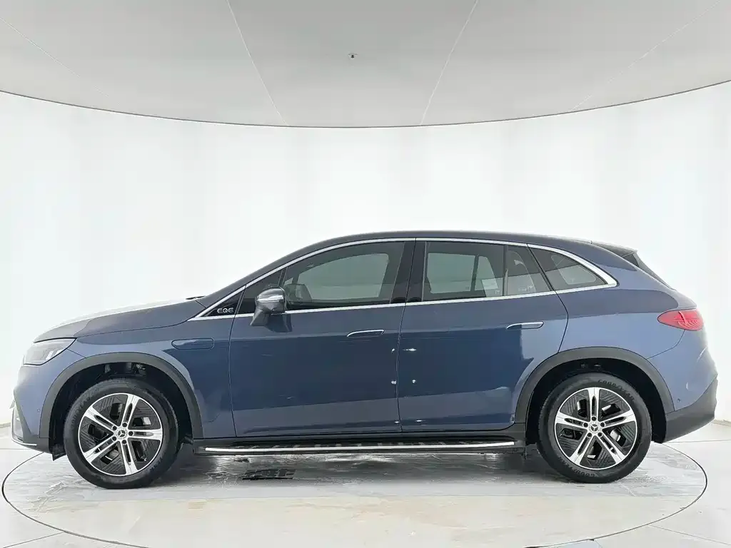 Mercedes-Benz EQE SUV 2023 из CN, фото 4