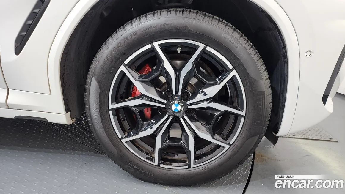 BMW X4 2023 из KR, фото 8