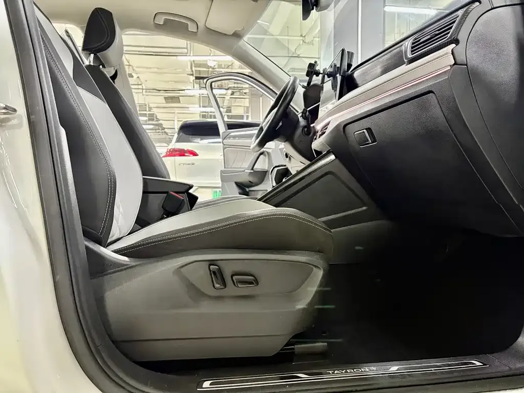 Volkswagen Tayron 2023 из CN, фото 4