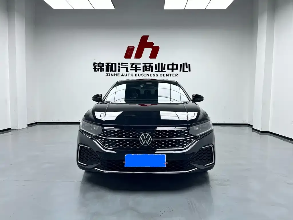 Volkswagen Passat — фото 3