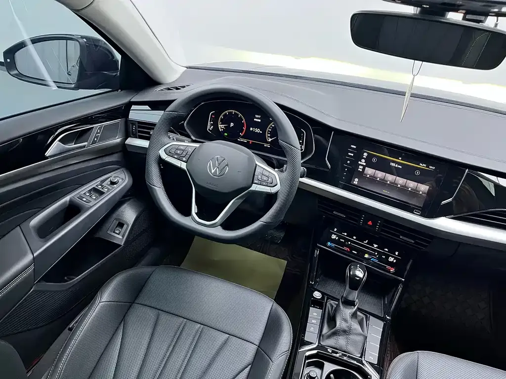 Volkswagen Passat — фото 7