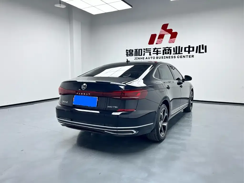Volkswagen Passat — фото 2