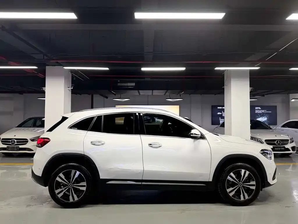 Mercedes-Benz GLA — фото 5