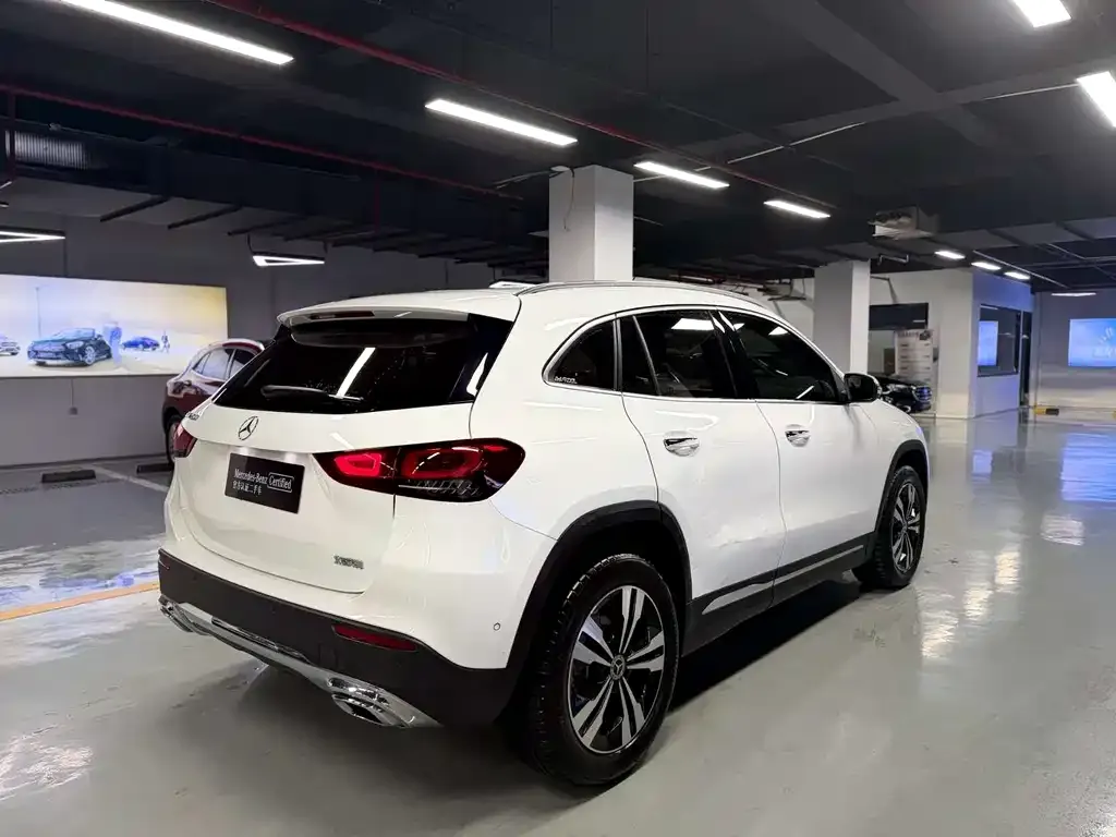 Mercedes-Benz GLA — фото 8