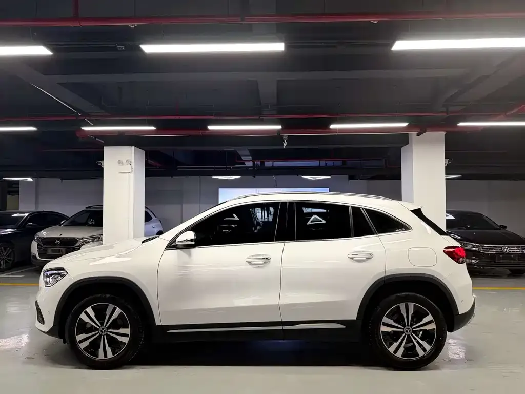 Mercedes-Benz GLA — фото 9