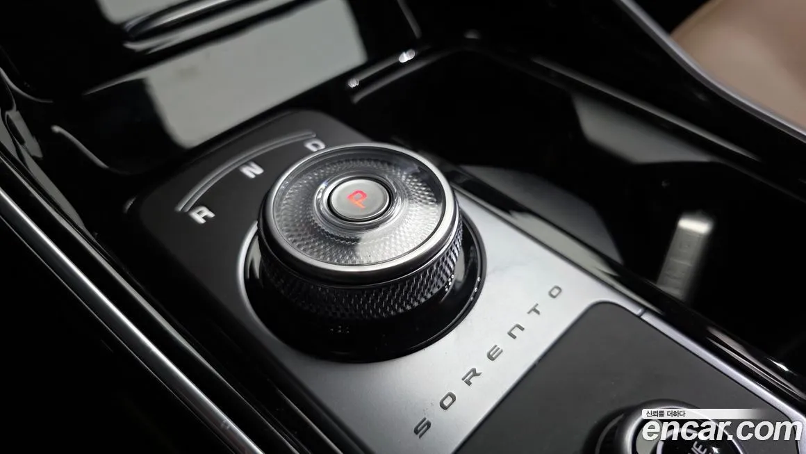 Kia Sorento — фото 7