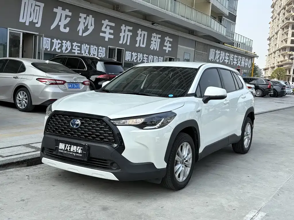 Toyota Corolla Cross 2023 из CN, фото 1