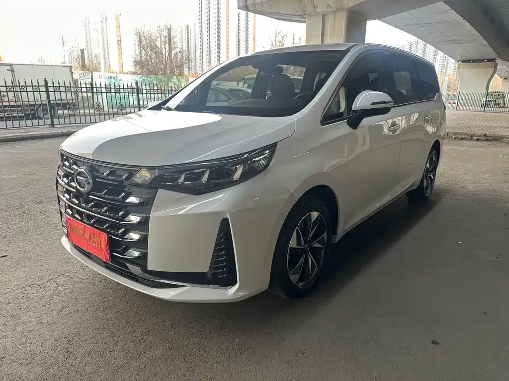 GAC Motor Trumpchi M6 — фото 1
