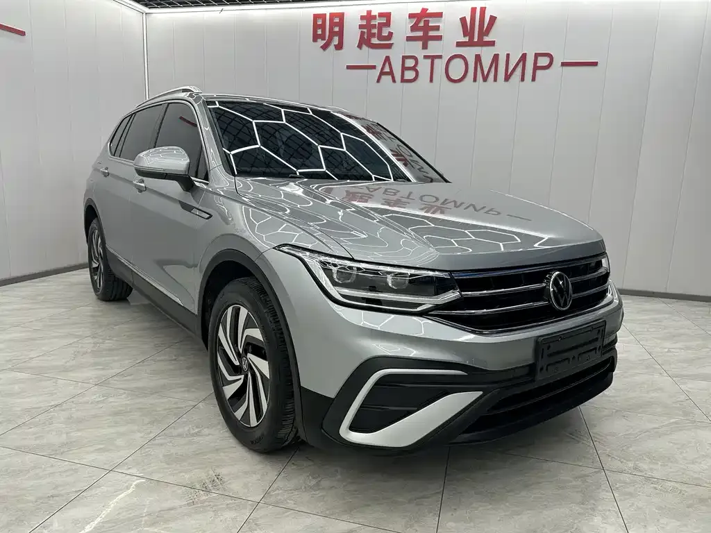 Volkswagen Tiguan L 2022 из CN, фото 2
