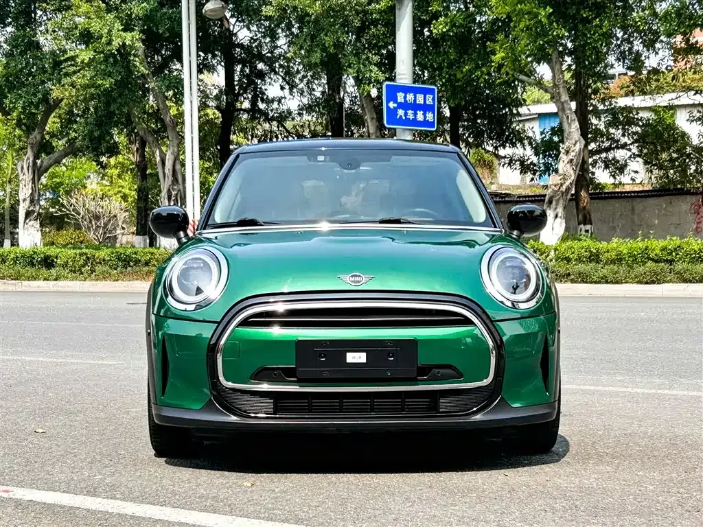 MINI Cooper (3-door) 2022 из CN, фото 2