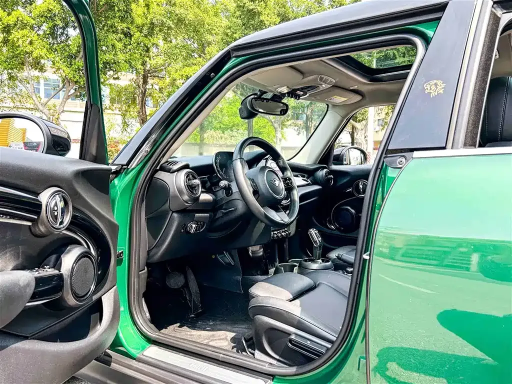 MINI Cooper (3-door) 2022 из CN, фото 10