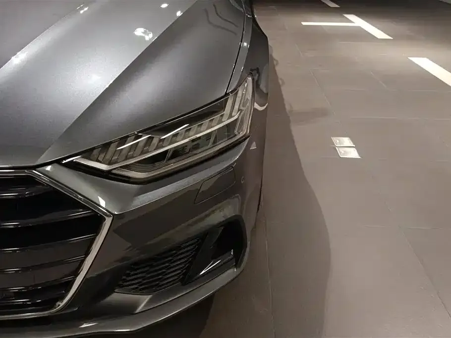 Audi A7 2023 из CN, фото 5