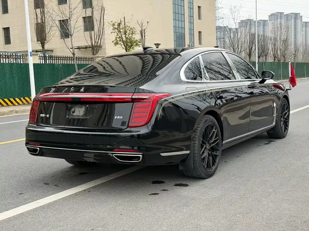 Hongqi H9 — фото 8