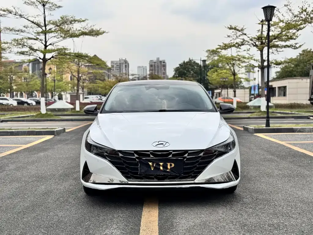 Hyundai Elantra 2023 из CN, фото 9