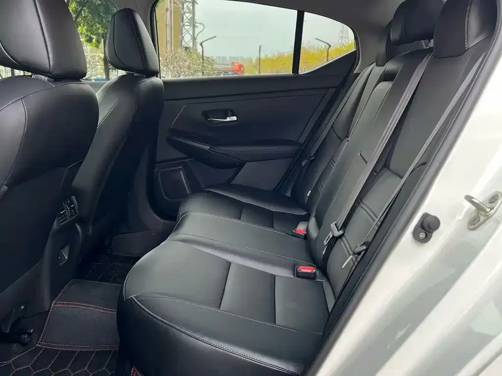 Nissan Sylphy 2024 из CN, фото 8