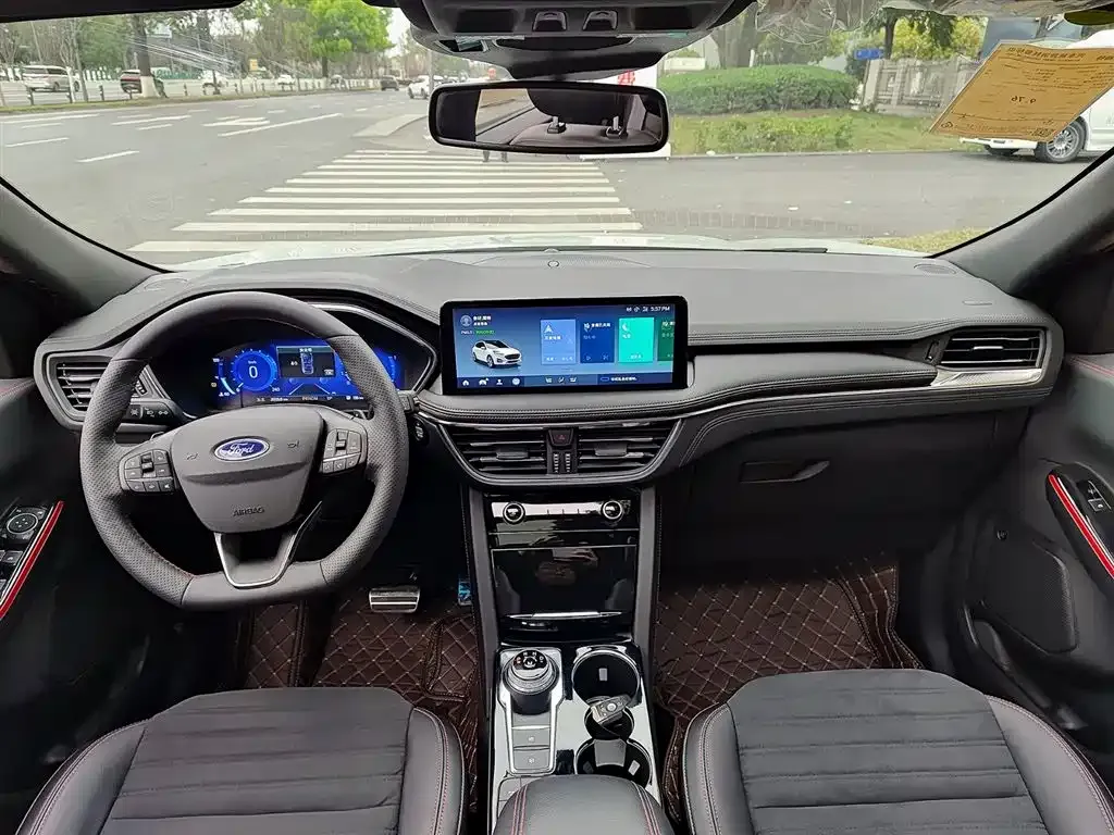 Ford Escape 2023 из CN, фото 7