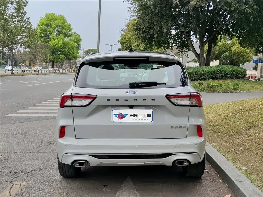 Ford Escape 2023 из CN, фото 3