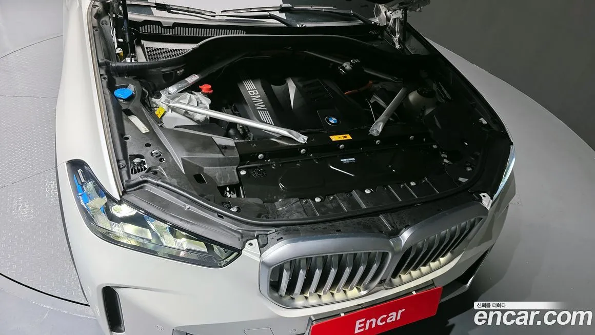 BMW X5 2024 из KR, фото 2