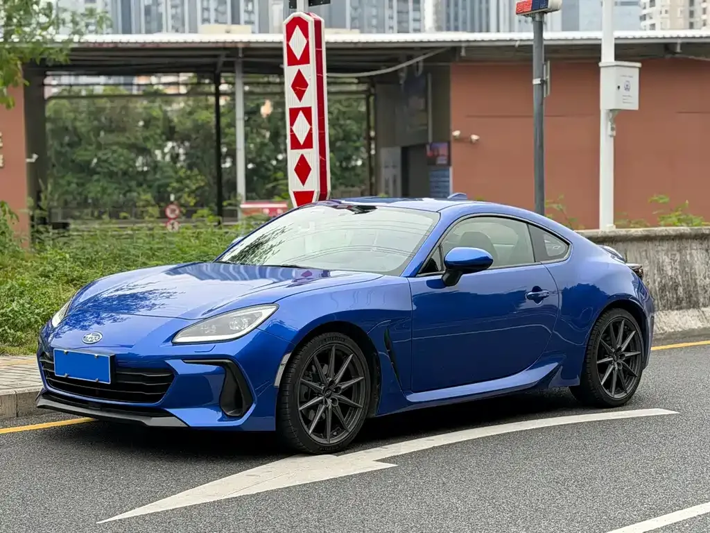 Subaru BRZ 2022 из CN, фото 1