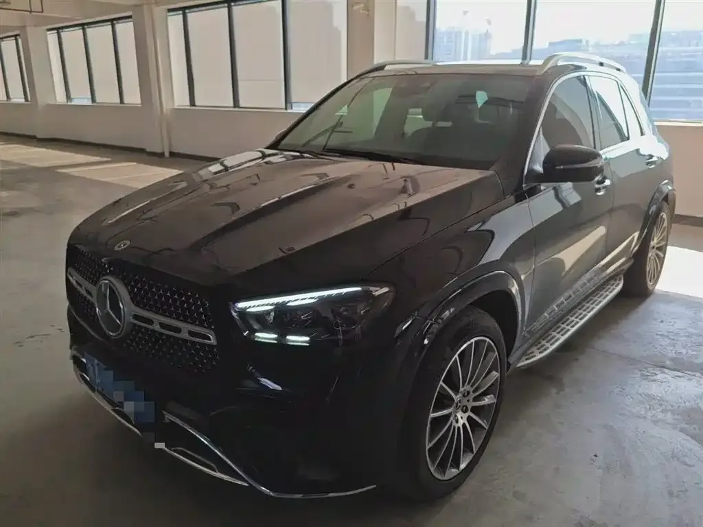 Mercedes-Benz GLE — фото 1