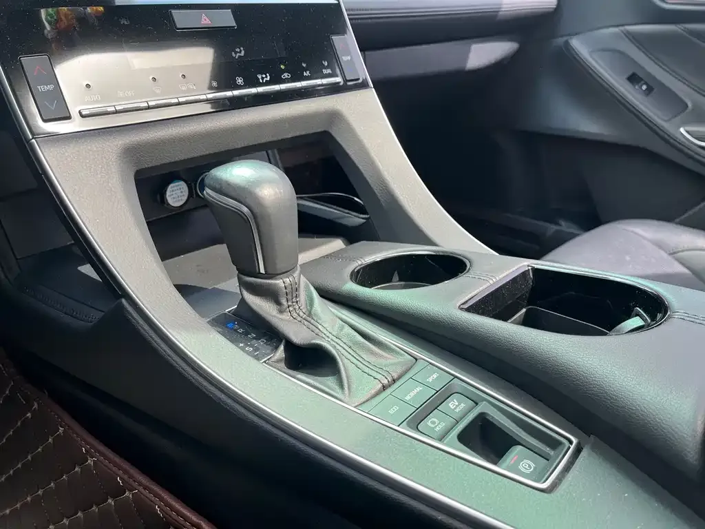 Toyota Avalon 2021 из CN, фото 3