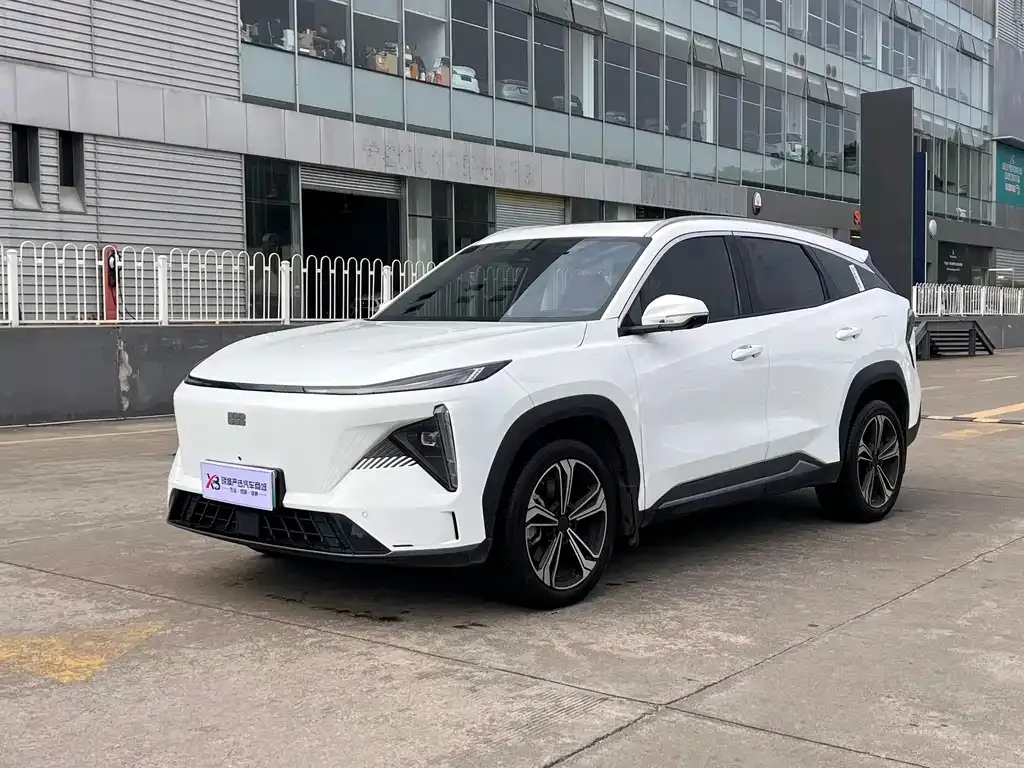 Geely Galaxy L7 — фото 1