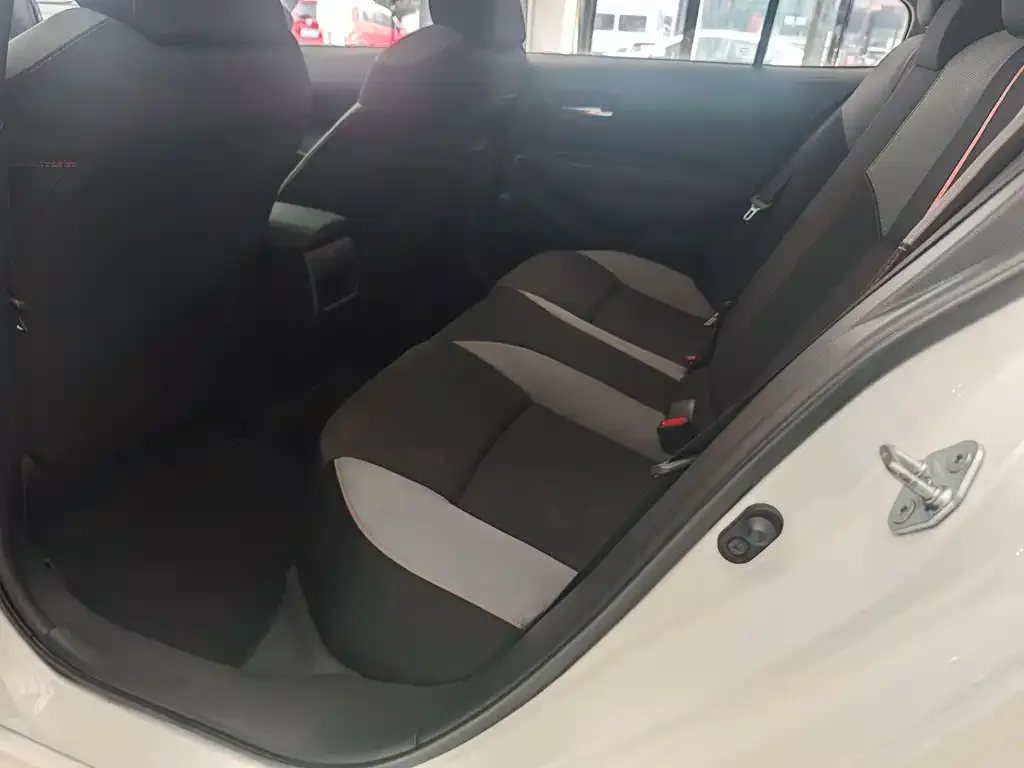 Toyota Corolla 2023 из CN, фото 7