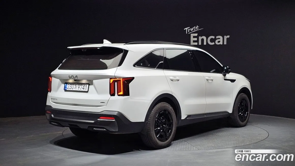 Kia Sorento — фото 5