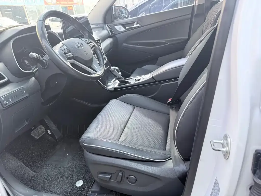 Hyundai Tucson — фото 4